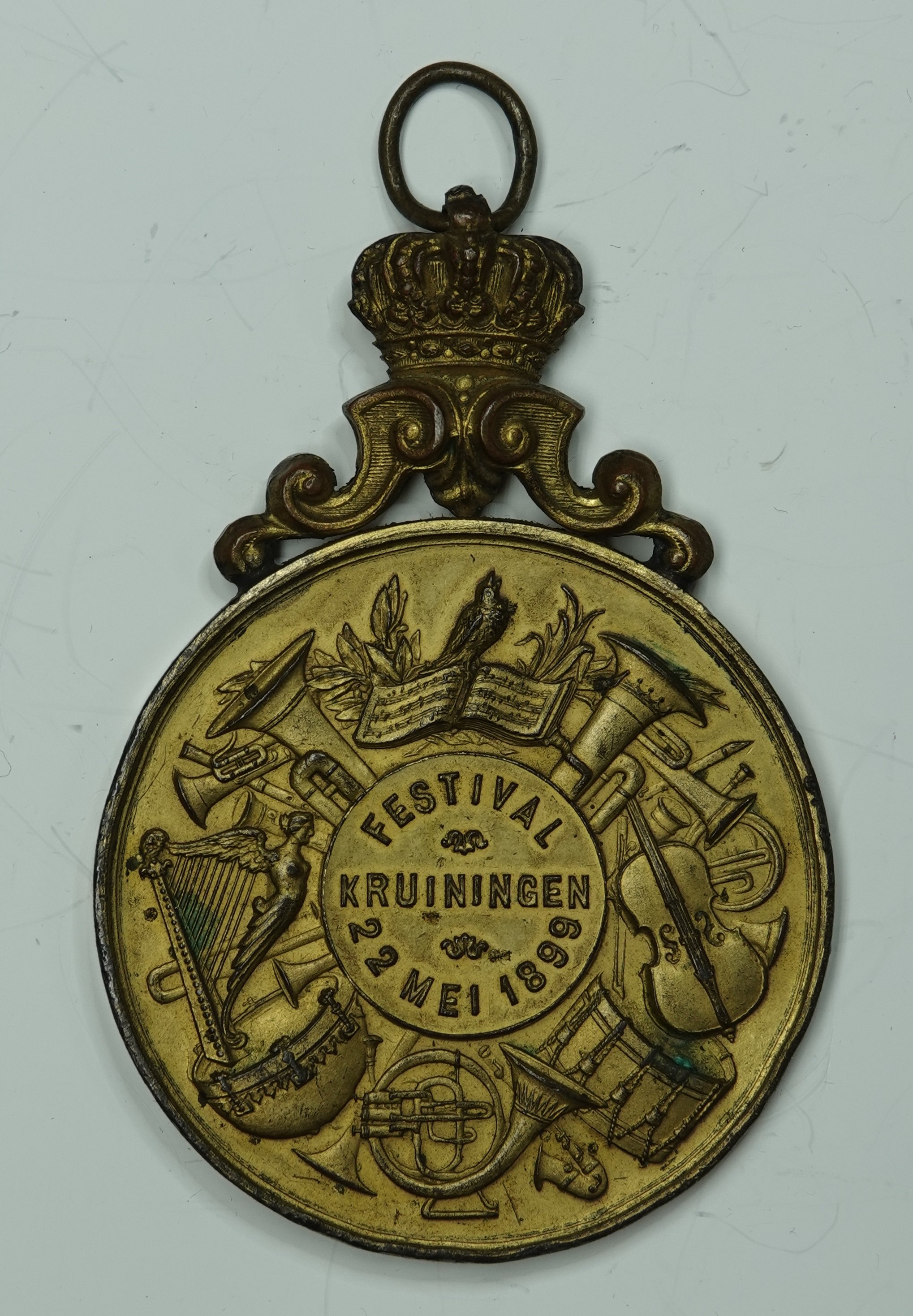 kruiningenfestivalemm35jaaremmmedaillesenaandenkens006a.jpg