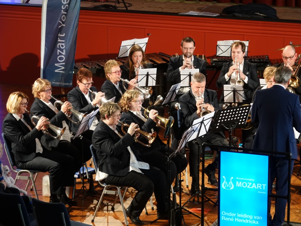 januari2023nieuwjaarsconcertemmenmozartdsc47891.jpg